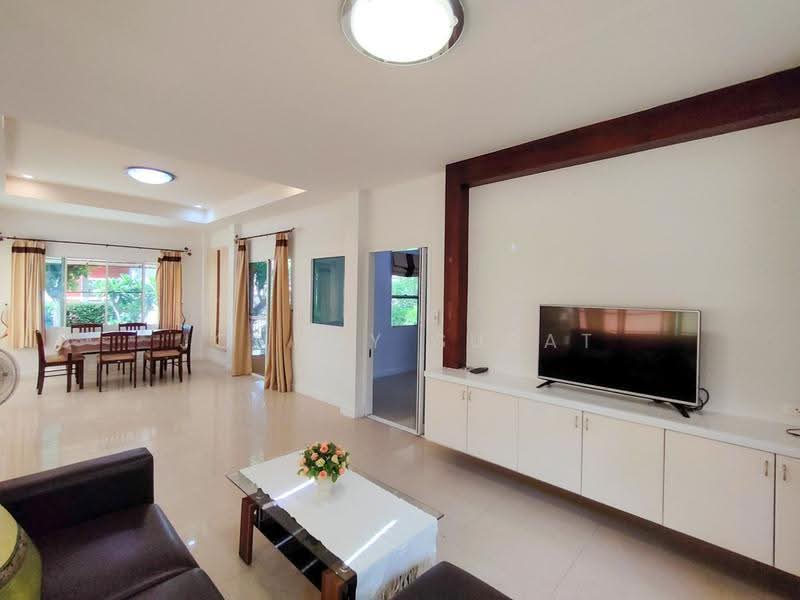 2-storey house for rent in an up-scale village, Nam Phrea, Hang Dong, Chiang Mai, Chiang Mai, Nam Phare, Hang Dong, Chiang Mai, 3 Bedrooms, 225 sqm, Single Detached House For Rent, by Surat Premsri, 8071121 - DDproperty.com