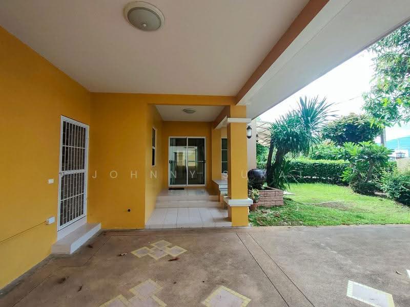 2-storey house for rent in an up-scale village, Nam Phrea, Hang Dong, Chiang Mai, Chiang Mai, Nam Phare, Hang Dong, Chiang Mai, 3 Bedrooms, 225 sqm, Single Detached House For Rent, by Surat Premsri, 8071121 - DDproperty.com