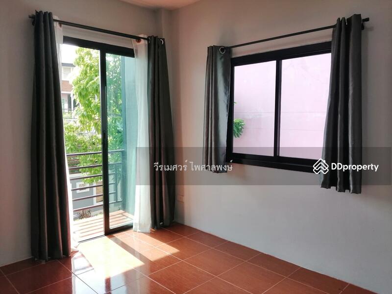 ขายถูกมาก!! บ้านเดี่ยว-สไตล์ Loft ซอยลาดพร้าว 101 (ใกล้รถไฟฟ้าสีเหลือง 2.1 Km.) 50 ตร.ว. 165 ตร.ม.