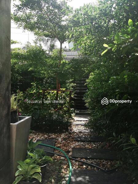 ขายถูกมาก!! บ้านเดี่ยว-สไตล์ Loft ซอยลาดพร้าว 101 (ใกล้รถไฟฟ้าสีเหลือง 2.1 Km.) 50 ตร.ว. 165 ตร.ม.