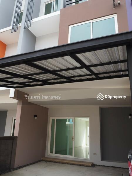 ขาย ทาวน์โฮม 3 ชั้น-รามอินทรา (ตกแต่ง สไตล์โมเดิร์น) 23 ตร.ว. 200 ตร.ม. 3 นอน 3 น้ำ