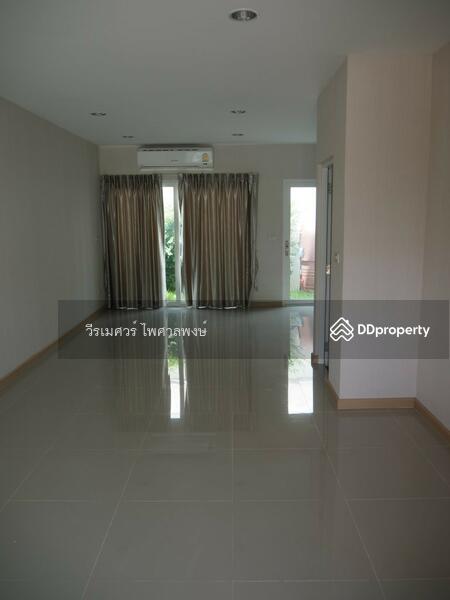 ขาย ทาวน์โฮม 3 ชั้น-รามอินทรา (ตกแต่ง สไตล์โมเดิร์น) 20.9 ตร.ว. 200 ตร.ม. 3 นอน 3 น้ำ 