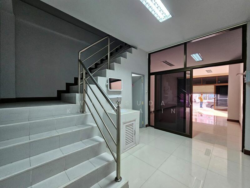 ขาย - ขายตึกแถวกำแพงเพชร 3 ชั้น ใกล้โรงพยาบาลกำแพงเพชร, กำแพงเพชร