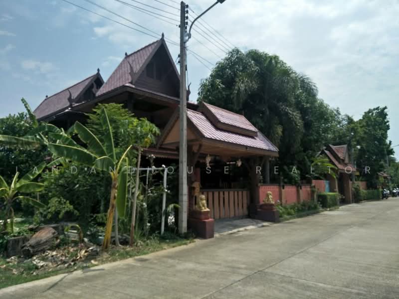 ให้เช่าบ้านใกล้เมืองเชียงใหม่ย่าน บริเวณ สันผีเสื้อ, Chiang Mai, San Phi Sua, Muang Chiang Mai, Chiang Mai, 3 Bedrooms, 190 sqm, Single Detached House For Rent, by คุณ ธีรชาติ, 8224110 - DDproperty.com