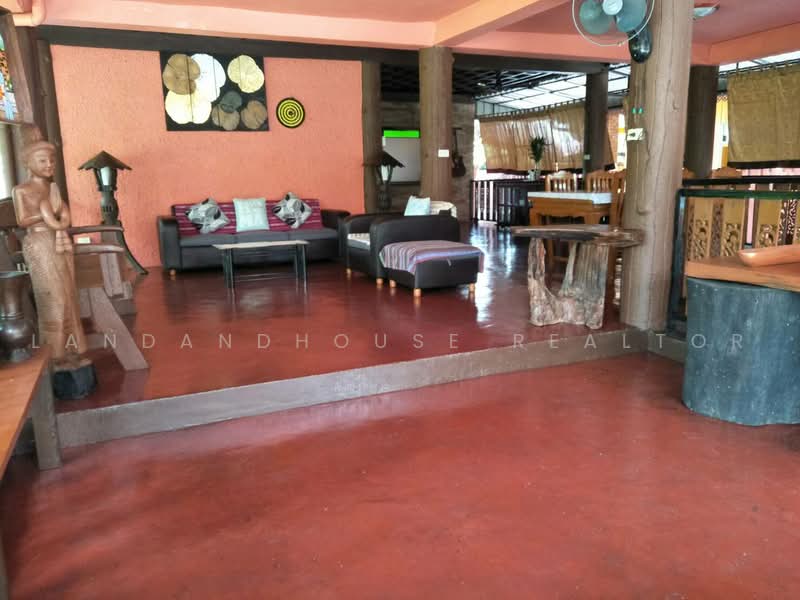 ให้เช่าบ้านใกล้เมืองเชียงใหม่ย่าน บริเวณ สันผีเสื้อ, Chiang Mai, San Phi Sua, Muang Chiang Mai, Chiang Mai, 3 Bedrooms, 190 sqm, Single Detached House For Rent, by คุณ ธีรชาติ, 8224110 - DDproperty.com