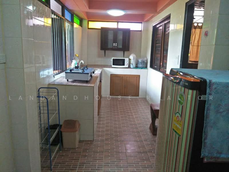 ให้เช่าบ้านใกล้เมืองเชียงใหม่ย่าน บริเวณ สันผีเสื้อ, Chiang Mai, San Phi Sua, Muang Chiang Mai, Chiang Mai, 3 Bedrooms, 190 sqm, Single Detached House For Rent, by คุณ ธีรชาติ, 8224110 - DDproperty.com