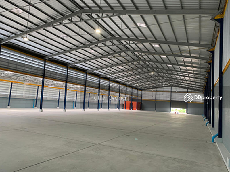 โกดังใหญ่มือ1 ด้านใน