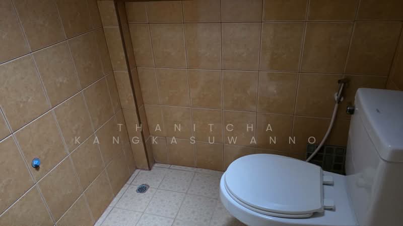 Monthon Ville Village, Phutthamonthon Sai 2, Bangkok, ถนนพุทธมณฑลสาย2, Sala Thammasop, Thawi Watthana, Bangkok, 5 Bedrooms, 180 sqm, Single Detached House For Rent, by Thanitcha Kangkasuwanno, 8271749 - DDproperty.com