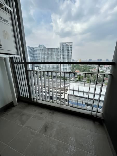 The Tempo Grand Sathorn-Wutthakat : เดอะ เทมโป แกรนด์ สาทร-วุฒากาศ, กรุงเทพ, ถนนราชพฤกษ์, บางค้อ, จอมทอง, กรุงเทพ, 35 ตร.ม., คอนโด ให้เช่า, โดย Khun Suliporn, 8283260 - DDproperty.com