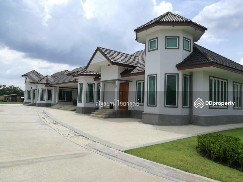 For Sale - บ้านเดี่ยว ชั้นเดียว 2 หลัง สร้างใหม่ไม่เคยเข้าอยู่ ใก้ลวัดศรีษะทอง สามควายเผือก นครปฐม สวย น่าอยู่, Nakhon Pathom