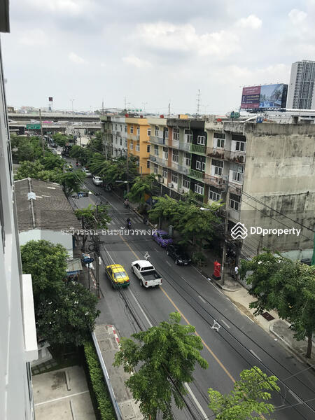 วิวจากหน้าต่างห้อง