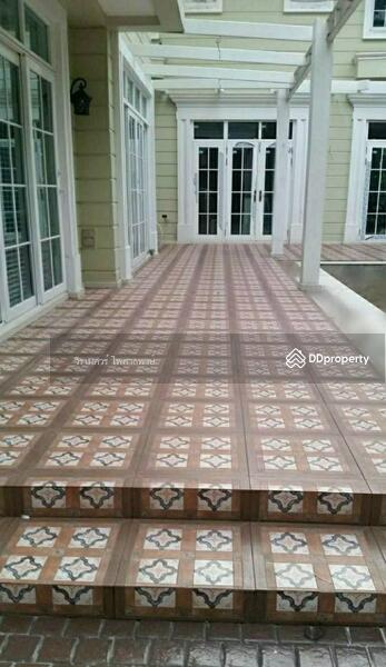 บ้านนาราสิริ วัชรพล-รามอินทรา (ใกล้จุดขึ้นลงทางด่วน 240 เมตร) 226 ตร.ว. 1,000 ตร.ม. 