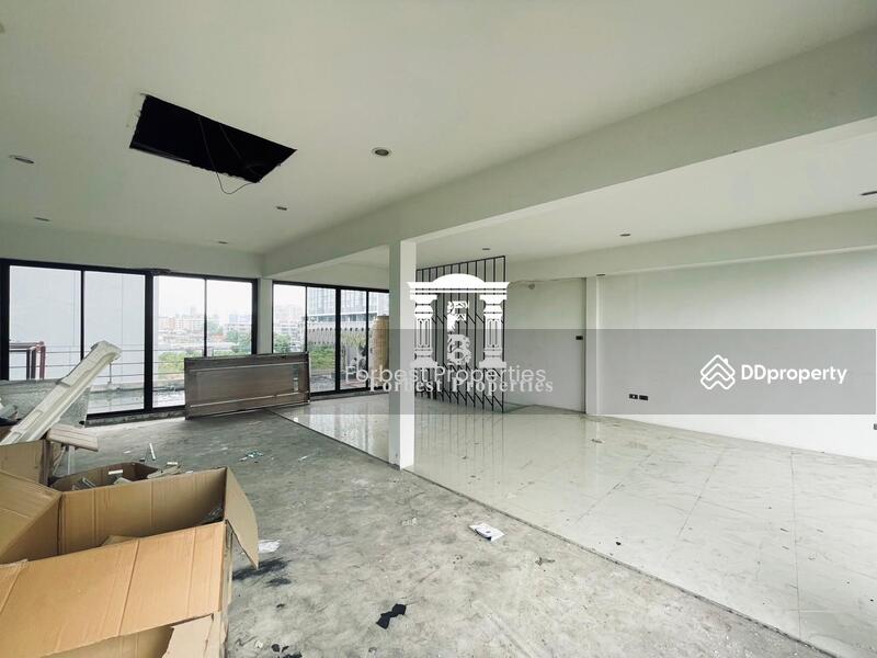 For Sale - อาคารสำนักงานติดพัฒนาการใกล้แยกคลองตัน ทำเลดีเหมาะทำธุรกิจ 2 คูหา, Bangkok