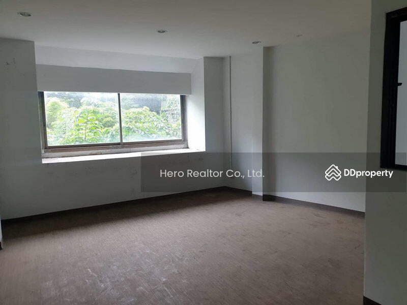 ให้เช่า - For Rent Bangkok Shophouse Ekkamai BTS Ekkamai Watthana BRE14877, กรุงเทพ