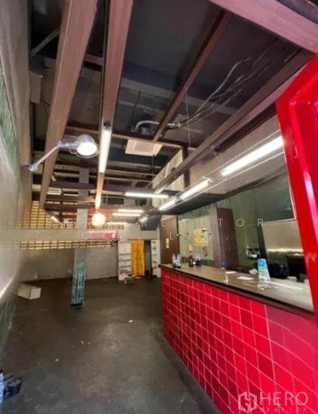 For Rent - For Rent Bangkok Shophouse Ekkamai BTS Ekkamai Watthana BRE14877, Bangkok