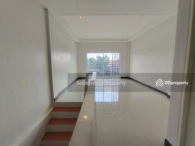Commercial building in a good location near Central Phitsanulok, Phitsanulok, Phai Chumphon, Muang Phitsanulok, Phitsanulok, , 180 sqm, Shophouse For Sale, by Nantawan Rattanapong, 8383378 - DDproperty.com