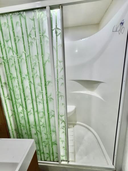 Q House Condo Sathorn, Bangkok, Thonburi Road, Khlong Ton Sai, Khlong San, Bangkok, 1 Bedroom, 43 sqm, Condo For Rent, by Suwanna Singsawat, 8412217 - DDproperty.com