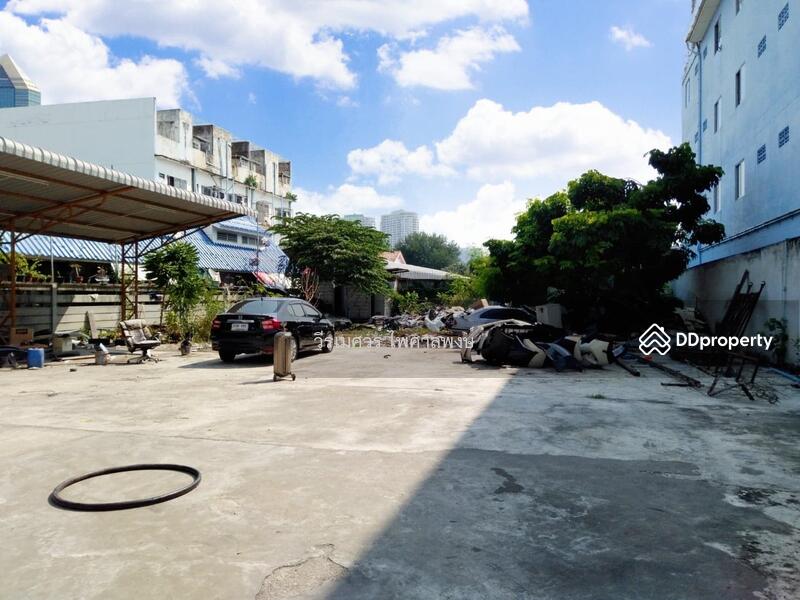 ขาย - ขาย ที่ดินซอยวิภาวดีรังสิต 34 ฝั่งตรงข้าม สำนักงานเขตจตุจักร เนื้อที่ 169 ตารางวา, กรุงเทพ