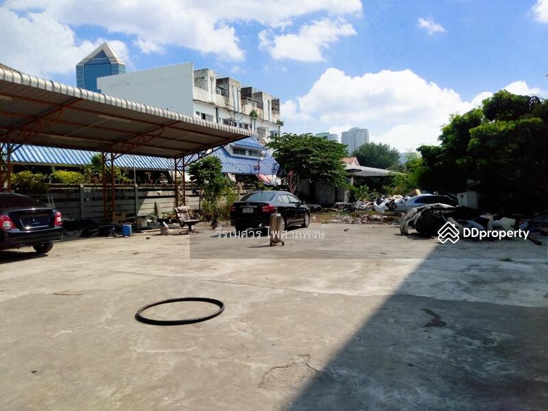 ขาย - ขาย ที่ดินซอยวิภาวดีรังสิต 34 ฝั่งตรงข้าม สำนักงานเขตจตุจักร เนื้อที่ 169 ตารางวา, กรุงเทพ