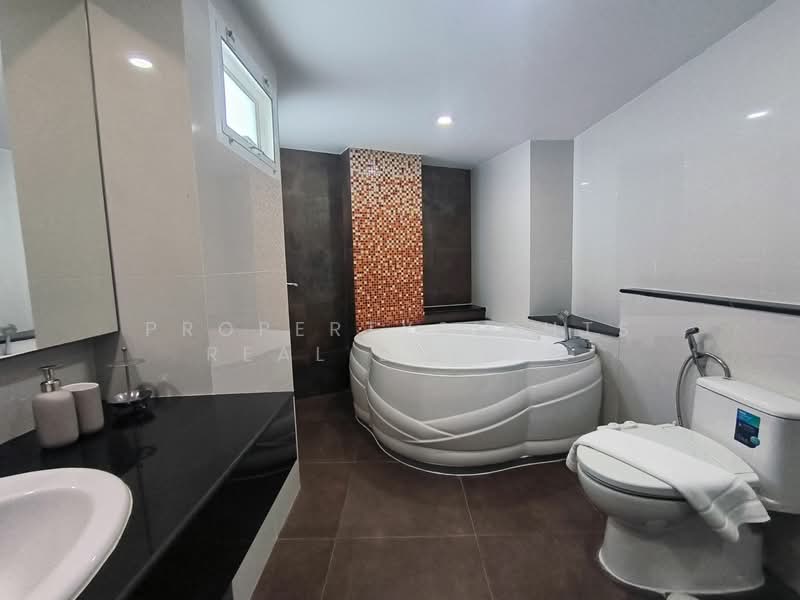 Fifty Fifth Tower, Bangkok, 84 Soi Sukhumvit 55, Sukhumvit Road, Khlong Tan Nua, Watthana, Bangkok, 3 Bedrooms, 223 sqm, Condo For Rent, by PROPERTYSIGHTS REAL ESTATE, 8438803 - DDproperty.com