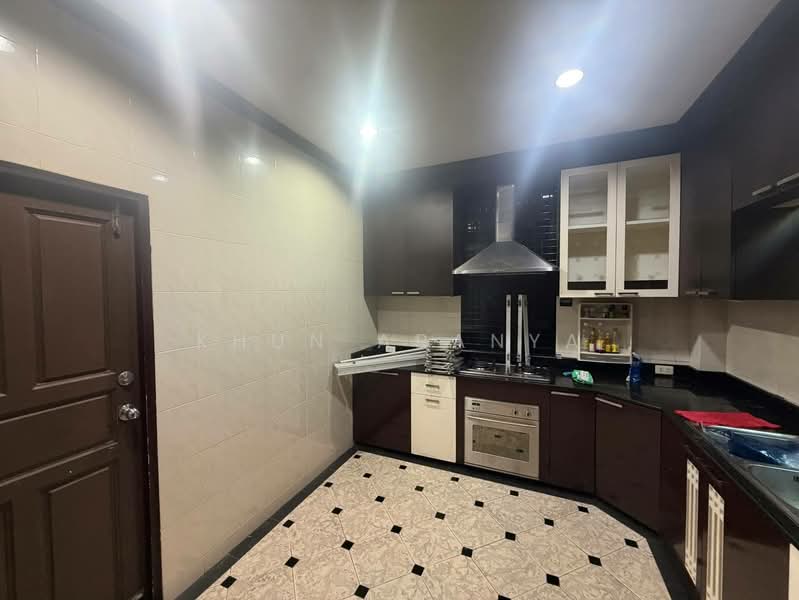 ให้เช่าบ้านเดี่ยวหลังใหญ่ ทำเลดีใกล้BTSเอกมัย, Bangkok, เอกมัย, Khlong Tan Nua, Watthana, Bangkok, 3 Bedrooms, 300 sqm, Single Detached House For Rent, by Khun Aranya, 8447828 - DDproperty.com