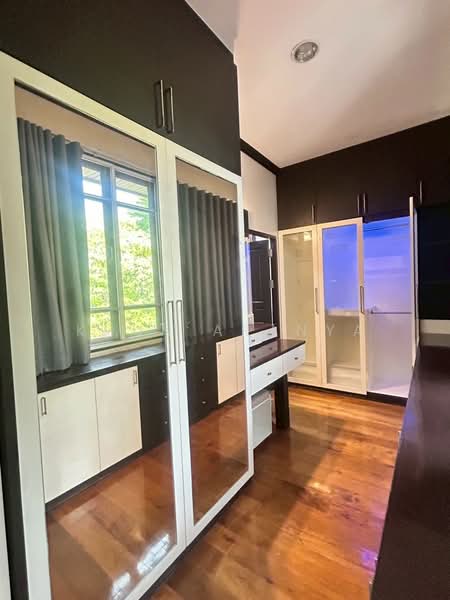 ให้เช่าบ้านเดี่ยวหลังใหญ่ ทำเลดีใกล้BTSเอกมัย, Bangkok, เอกมัย, Khlong Tan Nua, Watthana, Bangkok, 3 Bedrooms, 300 sqm, Single Detached House For Rent, by Khun Aranya, 8447828 - DDproperty.com