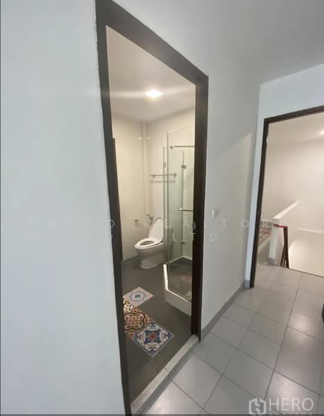 For Rent 3 Bedroom Townhouse near BTS Phrom Phong, Khlong Toei Bangkok BRE15192, กรุงเทพ, คลองตัน, คลองเตย, กรุงเทพ, 300 ตร.ม., ทาวน์เฮ้าส์ ให้เช่า, โดย Hero Realtor Co., Ltd., 8448868 - DDproperty.com