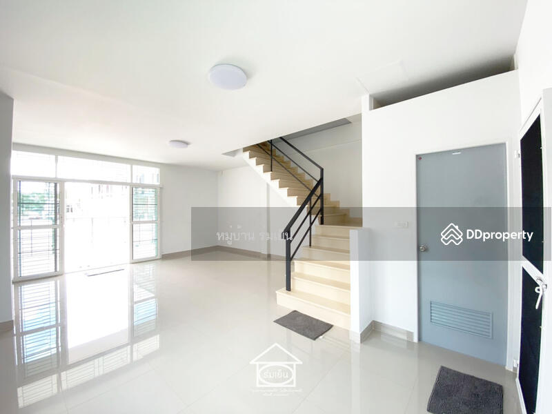 ขาย - ทาวน์เฮาส์ใหม่ พหลฯ-รามอินทรา ใกล้รถไฟฟ้าสายสีเขียว, กรุงเทพ