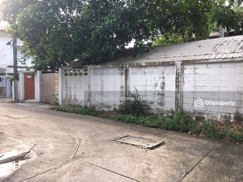 Land& house for sale ekamai18# near Tong lo Ekamai#, bangkok, 270 เอกมัย18, Khlong Tan Nua, Watthana, Bangkok, , 400 sqm, Land For Sale, by Natmethinee Surapat, 8451658 - DDproperty.com