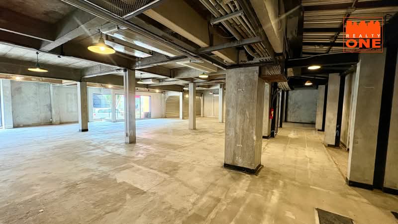 Home office in Town in Town village, Soi 7, 3 storey, 2 buildings at the corner, Bangkok, 1611 Thanon Si Vara, Phlapphla, Wang Thonglang, Bangkok, , 1,300 sqm, Office Space For Rent, by ธัชเวท จิระติวานนท์, 8453364 - DDproperty.com