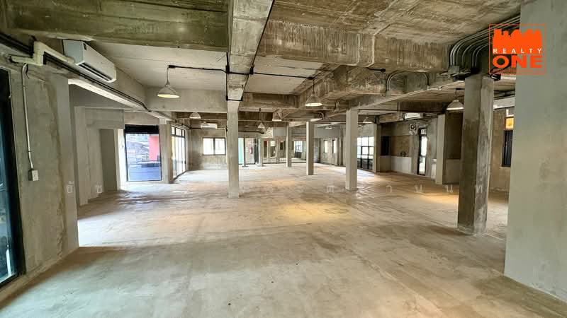 Home office in Town in Town village, Soi 7, 3 storey, 2 buildings at the corner, Bangkok, 1611 Thanon Si Vara, Phlapphla, Wang Thonglang, Bangkok, , 1,300 sqm, Office Space For Rent, by ธัชเวท จิระติวานนท์, 8453364 - DDproperty.com