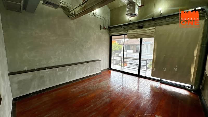 Home office in Town in Town village, Soi 7, 3 storey, 2 buildings at the corner, Bangkok, 1611 Thanon Si Vara, Phlapphla, Wang Thonglang, Bangkok, , 1,300 sqm, Office Space For Rent, by ธัชเวท จิระติวานนท์, 8453364 - DDproperty.com