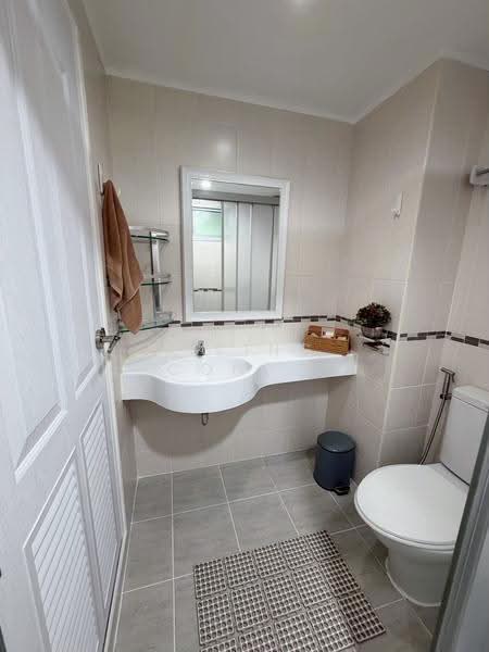 Lumpini Ville Ramkhamhaeng 26, Bangkok, Soi Ramkamhang 26, Huamark Road, Hua Mak, Bang Kapi, Bangkok, 1 Bedroom, 32 sqm, Condo For Rent, by Living Condo, 8474828 - DDproperty.com