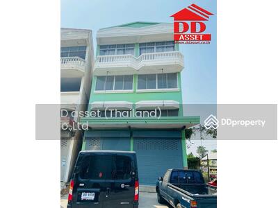 ขาย - ขายอาคารพาณิชย์ 3ชั้นครึ่ง 2 คูหา สามแยกเจ้าคุณทหาร ถนนฉลองกรุง, กรุงเทพ