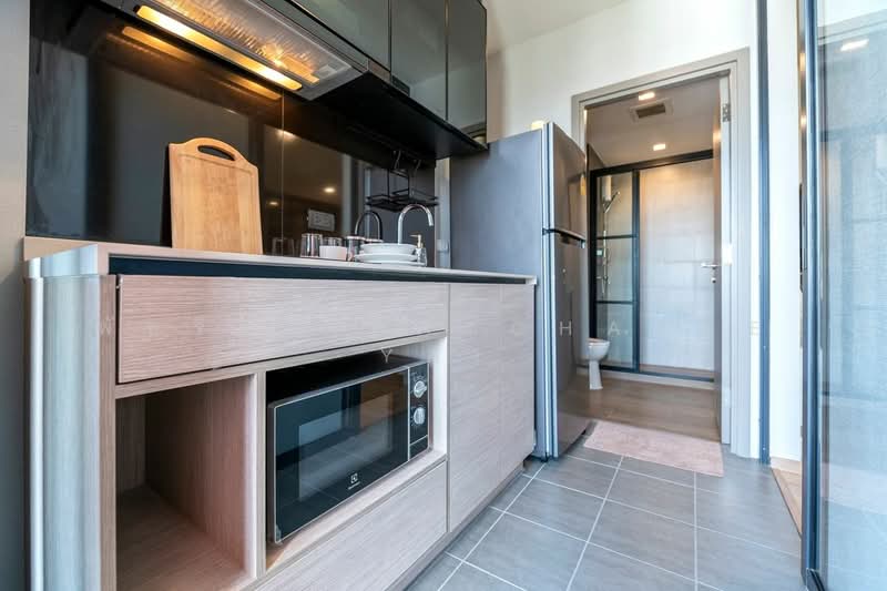The Base Garden Rama 9, Bangkok, 18 Rama 9 Road, Hua Mak, Bang Kapi, Bangkok, 1 Bedroom, 33 sqm, Condo For Rent, by Living Condo, 8494541 - DDproperty.com