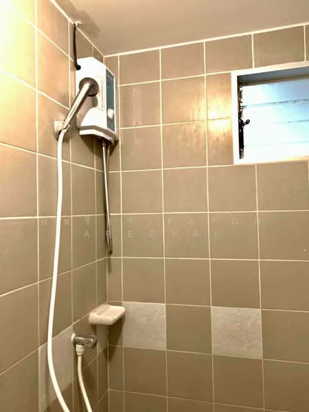 Lumpini Condo Town Bodindecha Ramkhamhaeng, Bangkok, Soi Ramkhamhaeng 43/1, Phlapphla, Wang Thonglang, Bangkok, 1 Bedroom, 28 sqm, Condo For Sale, by Living Condo, 8526393 - DDproperty.com