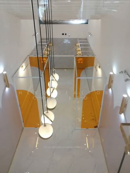 For rent Shophouse 280 sqm in Watthana, Bangkok BTS Thonglor BRE15426, Bangkok, Phra Kanong, Khlong Toei, Bangkok, , 280 sqm, Shophouse For Rent, by Hero Realtor Co., Ltd., 8541947 - DDproperty.com