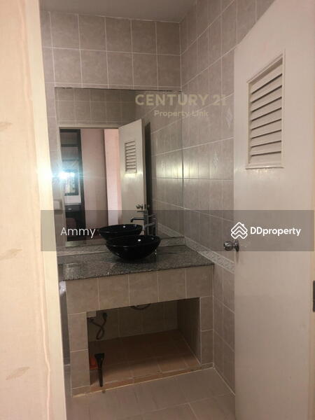 For Rent - House for rent at Sarin City Project, &quot;Wongtawan&quot; Rama 2, Phanthainorasingh. Near Sinsakho, Samut Sakhon