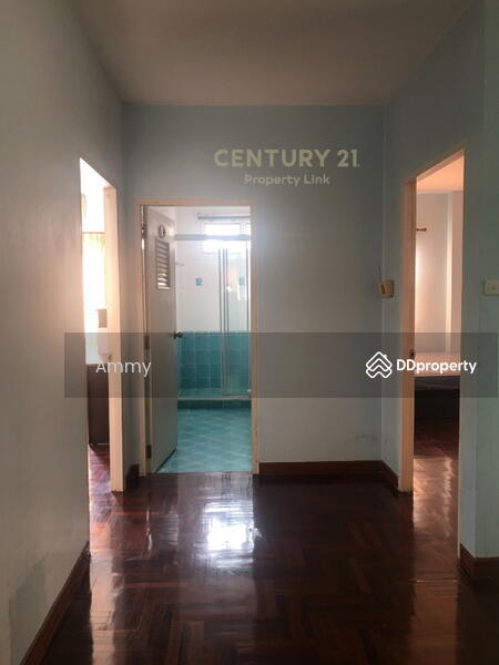 For Rent - House for rent at Sarin City Project, &quot;Wongtawan&quot; Rama 2, Phanthainorasingh. Near Sinsakho, Samut Sakhon