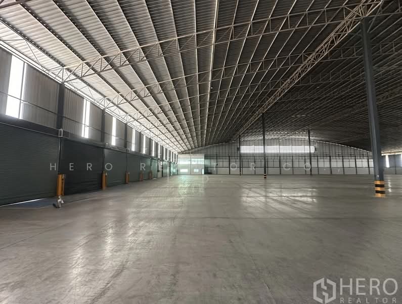 ให้เช่าโกดังอุตสาหกรรม 6,800 ตร.ม. ศรีราชา ชลบุรี BRE15475, ชลบุรี, เหมือง, เมืองชลบุรี, ชลบุรี, 6,800 ตร.ม., โกดัง-โรงงาน ให้เช่า, โดย Hero Realtor Co., Ltd., 8552517 - DDproperty.com