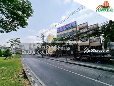 ขาย - อาคารพาณิชย์ 4.5 ชั้น แยกอรุณอมรินทร์ ซอยสมเด็จพระปิ่นเกล้า11, กรุงเทพ