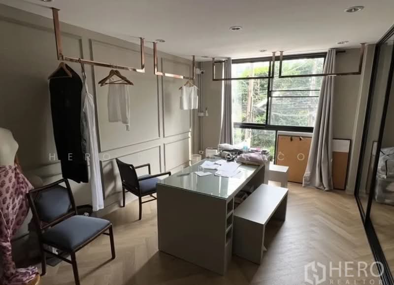 For Rent Retail / Home Office near BTS Thong Lo, Watthana, Bangkok BRE15492, Bangkok, Phra Kanong, Khlong Toei, Bangkok, , 300 sqm, Office Space For Rent, by Hero Realtor Co., Ltd., 8578042 - DDproperty.com