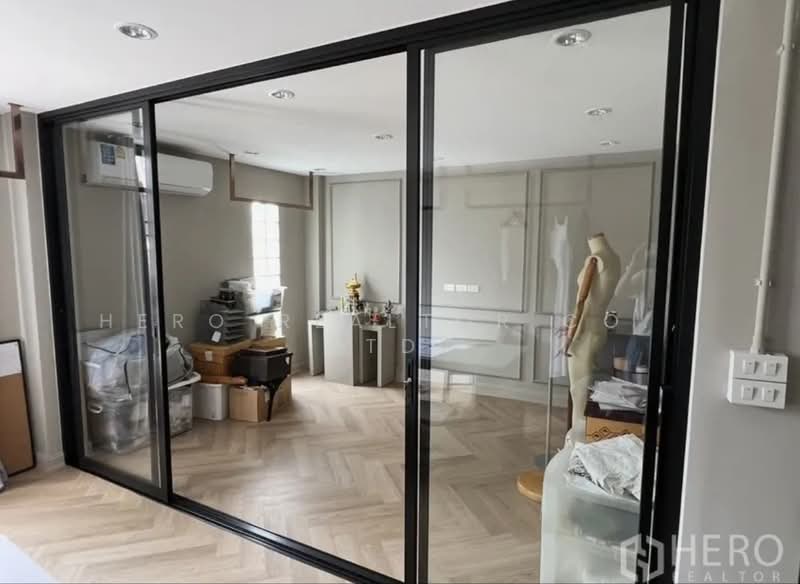 For Rent Retail / Home Office near BTS Thong Lo, Watthana, Bangkok BRE15492, Bangkok, Phra Kanong, Khlong Toei, Bangkok, , 300 sqm, Office Space For Rent, by Hero Realtor Co., Ltd., 8578042 - DDproperty.com