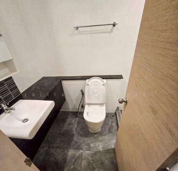 The Coast, Bangkok, 3888 Sukhumvit Road, Bang Na Tai, Bang Na, Bangkok, 2 Bedrooms, 55 sqm, Condo For Sale, by Lalita Pongsapas, 8592185 - DDproperty.com