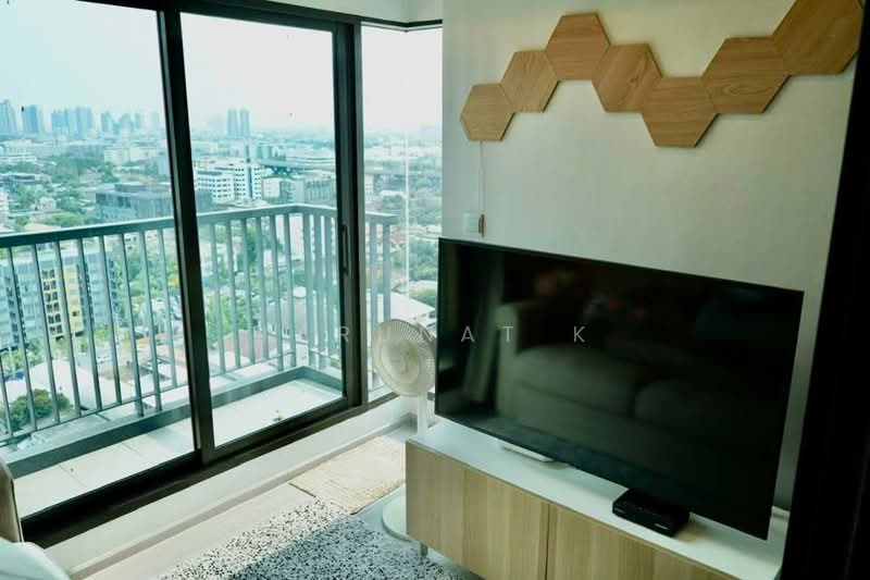 Life Sukhumvit 62, Bangkok, Soi Sukhumvit 62, Bang Chak, Phra Khanong, Bangkok, 1 Bedroom, 39 sqm, Condo For Rent, by Jarunat K, 8600536 - DDproperty.com
