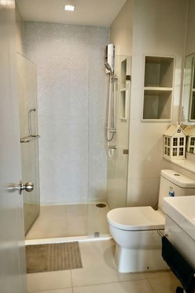 Life Sukhumvit 62, Bangkok, Soi Sukhumvit 62, Bang Chak, Phra Khanong, Bangkok, 1 Bedroom, 39 sqm, Condo For Rent, by Jarunat K, 8600536 - DDproperty.com