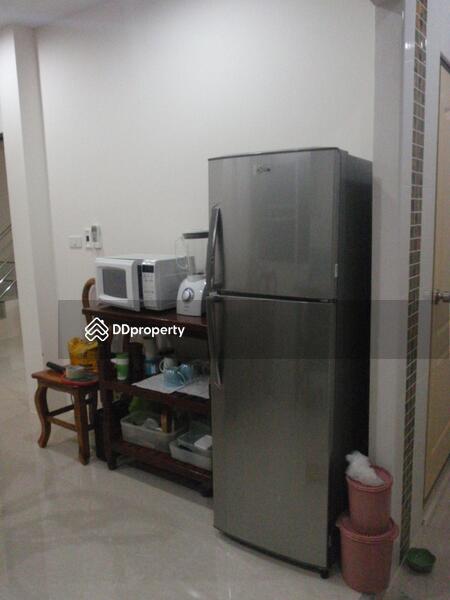 ให้เช่า - ให้เช่าบ้าน 2 ชั้น 4ห้องนอน 3 ห้องน้ำ 2 ที่จอดรถ Air conditioner 5 เครื่อง ม.เพลินใจ 2 ระยอง, ระยอง