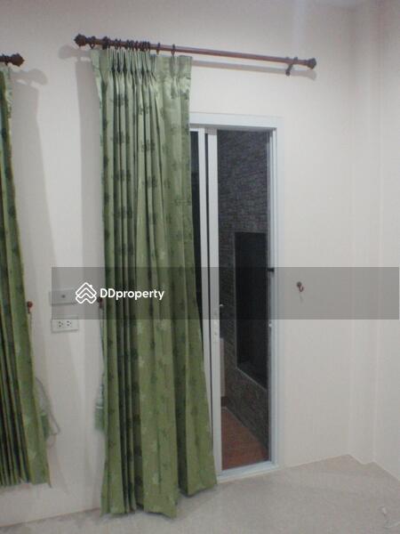 ให้เช่า - ให้เช่าบ้าน 2 ชั้น 4ห้องนอน 3 ห้องน้ำ 2 ที่จอดรถ Air conditioner 5 เครื่อง ม.เพลินใจ 2 ระยอง, ระยอง