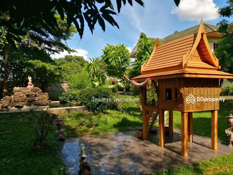 ขายถูก บ้านรามอินทรา กม.8 หลังมุม (ใกล้รถไฟฟ้า 800 M. ) 8 นอน 6 น้ำ 370 ตร.ว. 770 ตร.ม.