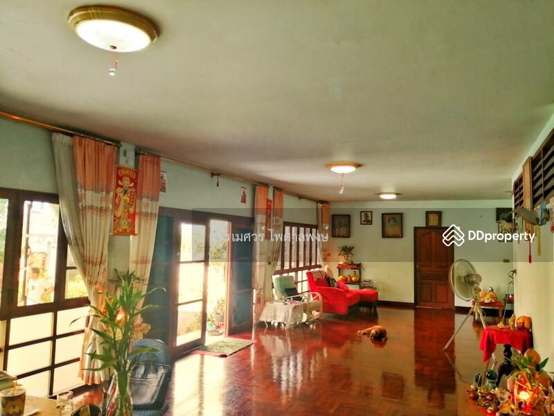 ขายถูก บ้านรามอินทรา กม.8 หลังมุม (ใกล้รถไฟฟ้า 800 M. ) 8 นอน 6 น้ำ 370 ตร.ว. 770 ตร.ม.